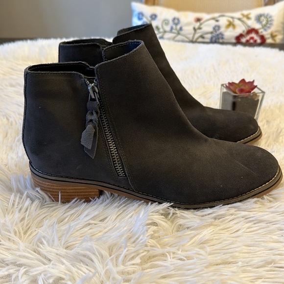 Blondo x Revolve Liam black grey leather waterproof ankle bootie women size 10 - Picture 2 of 9